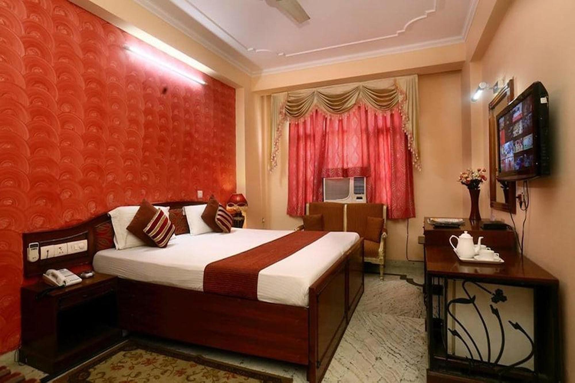 Hotel Indraprastha Delhi  Exterior photo